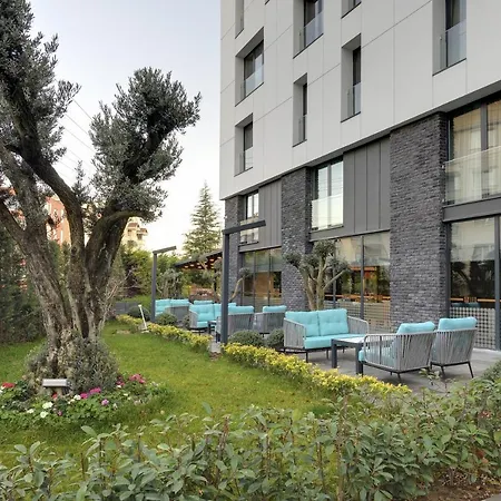 Hotel Leo 4*